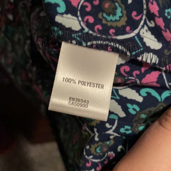 ⭐️ 4 for $10 Van Heusen blouse - Picture 4 of 6